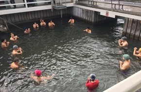 Verein Winterschwimmen Utoquai: Start für die Winterschwimm-Saison in der Zürcher Badi Utoquai