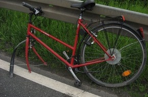 Polizeiinspektion Hildesheim: POL-HI: Mit gestohlenem Fahrrad verunglückt