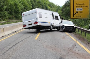 Polizeipräsidium Trier: POL-PPTR: Unfall mit Wohnwagengespann