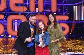 KiKA - Der Kinderkanal ARD/ZDF: "Dein Song": Emilia (12) aus Rostock überzeugt im Finale und ist "Songwriterin des Jahres" 2022!/ KiKA-Fans wählen "Outside And Inside" zum besten Song der 14. Staffel