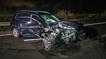 Polizeiinspektion Stade: POL-STD: Zwei Verletzte bei Unfall auf der Autobahn 26 - Vollsperrung der Richtungsfahrbahn Hamburg bis in die Nacht