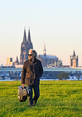 Kapitän im Heimathafen - SKODA Testimonial Wolfgang Niedecken zeigt seine Stadt