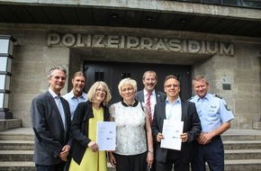 Polizei Bochum: POL-BO: Beratung und Kostenzuschuss: Polizei und Wohnstätten Wanne-Eickel eG treffen Kooperationsvereinbarung