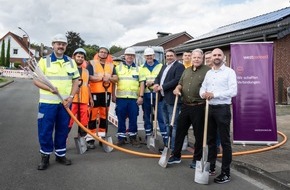 Westconnect GmbH: Pressemeldung: Spatenstich - Westconnect startet Glasfaserausbau in Ahlen