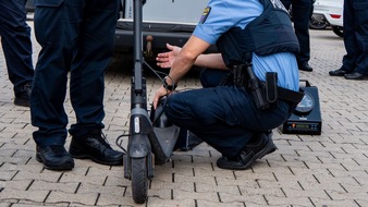 Polizeipr&auml;sidium Mittelhessen - Pressestelle: Mittelhessen: WETTERAUKREIS: Gemeinsame Verkehrskontrollen mit Augenmerk auf E-Scooter