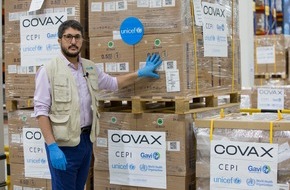 UNICEF Deutschland: UNICEF startet Lieferung von Spritzen für weltweite Covid-19-Impfungen im Rahmen von COVAX
