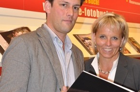 CEWE Stiftung & Co. KGaA: Das CEWE FOTOBUCH als Kunstkatalog / Die kulturellen Seiten eines Medium-Stars
