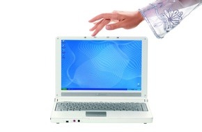 Tchibo GmbH: Schön, leistungsstark und schnell: ein Notebook für Design-Fans von Tchibo