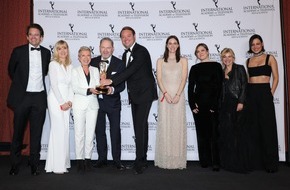 Constantin Film: Constantin Film-Produktion "Liebes Kind" für Netflix gewinnt International Emmy