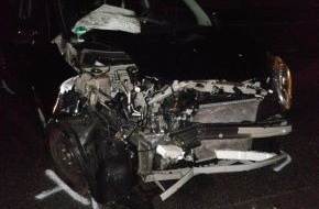 Polizei Düren: POL-DN: Heftiger Crash