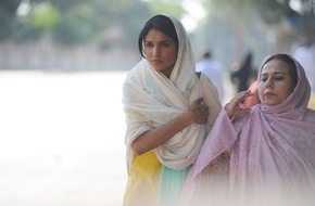 ZDF: Jung, mutig, Muslima / Das kleine Fernsehspiel des ZDF zeigt Spielfilm "Good Morning Karachi" (FOTO)