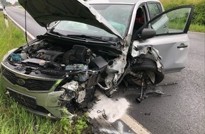 Polizei Düren: POL-DN: Verkehrsunfall im Begegnungsverkehr