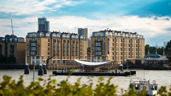 a&o HOTELS and HOSTELS: Premiere in London: Berliner Budgetkette a&o übernimmt DoubleTree by Hilton