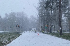 Polizeipräsidium Westpfalz: POL-PPWP: Fahrradprüfung bestanden - Schulkinder trotzen dem Wetter