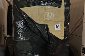 Hauptzollamt Rosenheim: HZA-RO: Zoll stellt f&uuml;nf Paletten illegale E-Zigaretten in M&uuml;nchen sicher / Steuerschaden bei rund 200.000 Euro