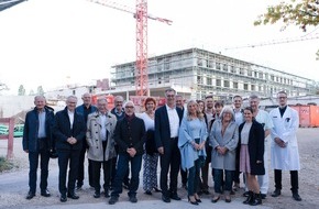 Klinikum Nürnberg: Pressemitteilung: Friedl Schöller-Preis für Kindermedizin erstmals verliehen
