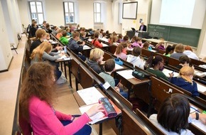 Otto-Friedrich-Universität Bamberg: PM: Kinder-Uni an der Universität Bamberg startet
