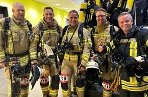 Kreisfeuerwehr Oldenburg: FW-OLL: Feuerwehr-Power beim Blaulichtlauf im Klimahaus in Bremerhaven