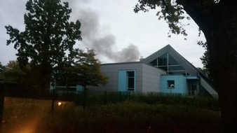 Feuerwehr Kaarst: FW-NE: Feuer in einem leerstehenden Haus