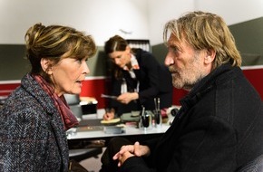 ZDF: "Sein gutes Recht" mit Thekla Carola Wied und Matthias Habich / "Fernsehfilm der Woche" und Dokumentation über die großen Schwächen des Betreuungssystems (FOTO)