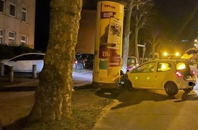 Polizei Bielefeld: POL-BI: Betrunken gegen eine Litfaßsäule
