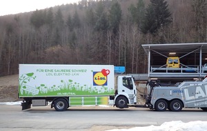 Berner Fachhochschule (BFH): La BFH reçoit deux camions électriques pour un projet de recherche