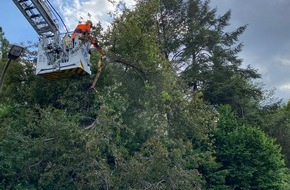 Feuerwehr Wetter (Ruhr): FW-EN: Wetter - einsatzreiches Himmelfahrtswochenende mit bisher zehn Einsätzen für die ehrenamtlichen Kräfte