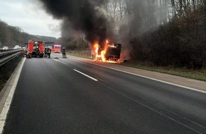 Feuerwehr Witten: FW Witten: Transporter brannte auf A43
