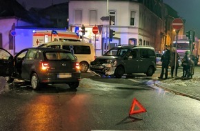 Polizeidirektion Neustadt/Weinstraße: POL-PDNW: Bei Verkehrsunfall leicht verletzt