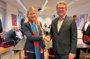 VAA - F&uuml;hrungskr&auml;fte Chemie und Pharma: Mindestjahresbez&uuml;ge f&uuml;r akademisch gebildete Besch&auml;ftigte in der Chemie steigen
