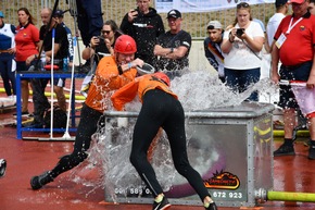 Internationaler Feuerwehrsportwettkampf: Deutschland holt Silber und Bronze in der Teamwertung / Goldmedaille f&uuml;r Juniorinnen im L&ouml;schangriff nass / "Begeisternde Leistungen" in Ostrava