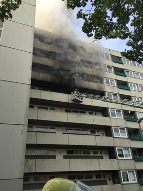 FW-ME: Wohnungsbrand mit Menschenrettung