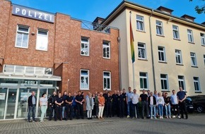 Polizeiinspektion Nienburg / Schaumburg: POL-NI: Landkreis - Polizei, Stadt und Landkreis zeigen Flagge gegen Homo-, Bi-, Inter- und Transphobie