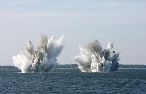 Presse- und Informationszentrum Marine: Deutsche Marine - Bilder der Woche: Deutsche Minentaucher sprengen Weltkriegsmunition vor Estland