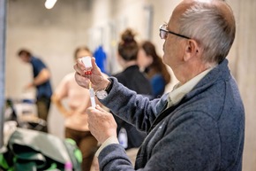 Gesundheit für ein besseres Bärenleben: Vet-Check bei Sam im Arosa Bärenland