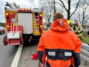 FW Hünxe: Folgemeldung zum Hochwasser, vier gekenterte Personen, drei Rettungshubschrauber im Einsatz