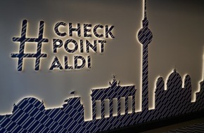 Unternehmensgruppe ALDI Nord: Mit Fotos und Video: Spektakulärer neuer ALDI Markt öffnet an der Friedrichstraße in Berlin