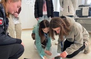 Polizeiinspektion Emsland/Grafschaft Bentheim: POL-EL: Erfolgreicher Zukunftstag der Polizei gibt Schülerinnen und Schülern Einblicke in die Polizeiarbeit