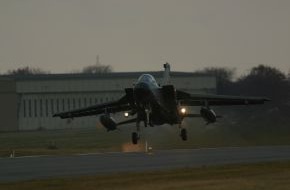 PIZ Luftwaffe: Allroundtalent der Luftwaffe erreicht 5000 Flugstunden (mit Bild)