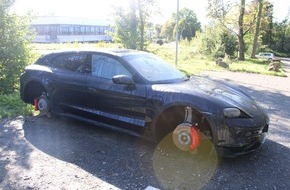 Polizei Rheinisch-Bergischer Kreis: POL-RBK: Bergisch Gladbach - Räder eines geparkten Porsche entwendet