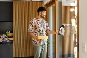 Pressemitteilung: K&auml;rcher pr&auml;sentiert neue Akku-Fenstersauger-Reihe f&uuml;r die unkomplizierte Fensterreinigung