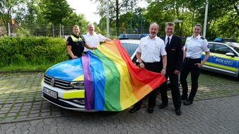 Polizeidirektion Göttingen: POL-GOE: "Vielfalt ist unser Gewinn!" - Die Polizeidirektion Göttingen zeigt Flagge zum Internationalen Tag gegen Homo-, Bi-, Inter- und Transphobie (IDAHOBIT) am 17. Mai