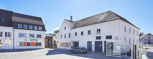 Baumwollfeld vor der Haustür - Gebr. Otto und Recycling Atelier/ITA Augsburg tüfteln an Garn aus abgelegten Textilien