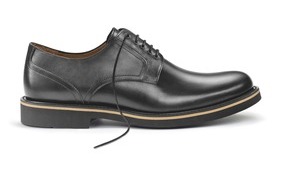 Navyboot AG: Das Comeback des Erfolgsmodells: Der NAVYBOOT Original ist wieder da! / NAVYBOOT präsentiert mit der Frühjahr-/Sommer-Kollektion 2013 eine neue Sortimentsausrichtung (Bild)
