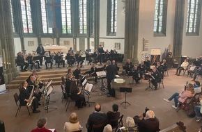 Polizeipräsidium Hamm: POL-HAM: Musizieren für den guten Zweck: Benefizkonzert des Landespolizeiorchesters NRW war ein voller Erfolg
