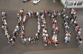 Voith Group: 400 Jugendliche gehen bei den Voith-Azubi-Tagen auf Entdeckungsreise: Schiffbau auf der Alb, Fechten und Improvisationstheater