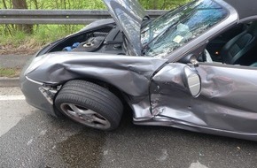 Kreispolizeibehörde Oberbergischer Kreis: POL-GM: Nach Unfall auf Kreuzung leicht verletzt