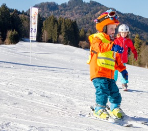 Winter am Weissensee: Paradies aus Eis und Schnee - BILD