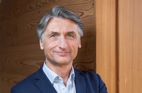 Wort & Bild Verlagsgruppe - Unternehmensmeldungen: AWA 2019: Apotheken Umschau ist seit 20 Jahren in Folge Deutschlands reichweitenstärkstes Print-Medium / 18,82 Millionen Deutsche lesen monatlich das beliebte Gesundheitsmagazin (FOTO)