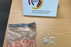 Bundespolizeiinspektion Bad Bentheim: BPOL-BadBentheim: Grenzüberschreitendes Polizeiteam beschlagnahmt Ecstasy-Tabletten im Wert von rund 4.000 Euro